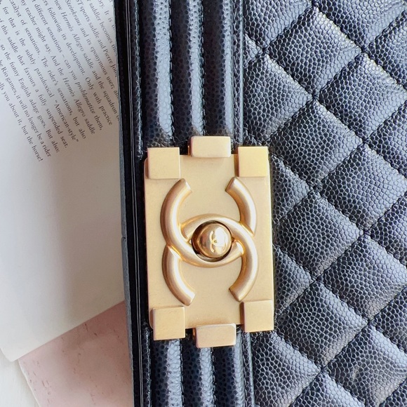 Chanel Black Caviar Old Medium Boy Bag - Picture 6 of 6